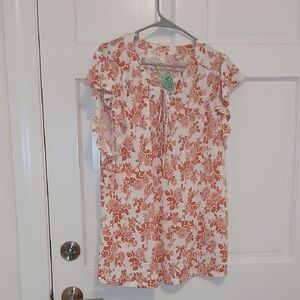 Chic Floral Print Blouse with Ruffle Sleeves